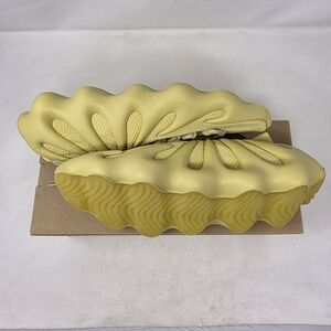 Adidas Yeezy 450 in Light Yellow